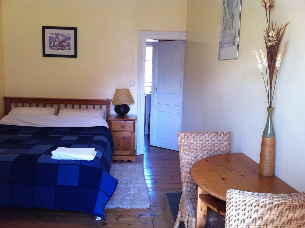 Papilio Bed & Breakfast Montauban-de-Luchon Rom bilde