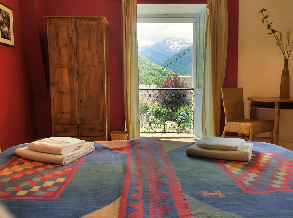 Papilio Bed & Breakfast Montauban-de-Luchon Eksteriør bilde