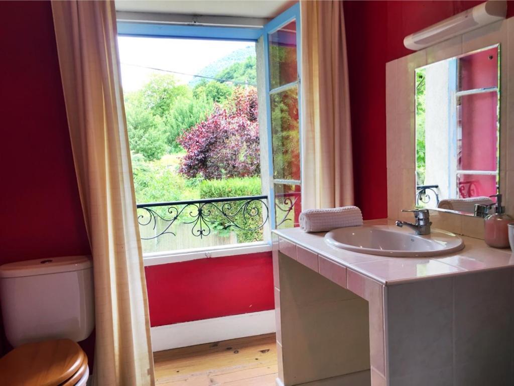Papilio Bed & Breakfast Montauban-de-Luchon Eksteriør bilde